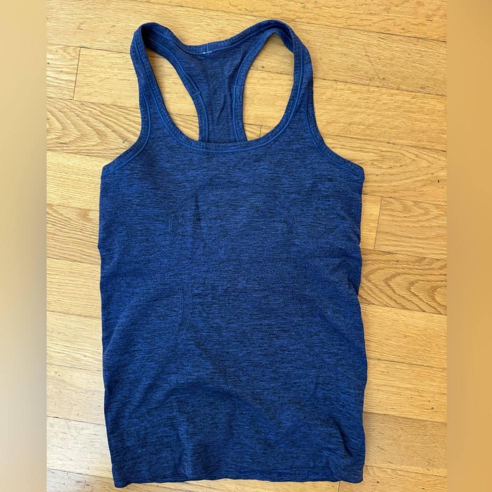 Lululemon Swiftly Tech Racerback Tank Top 2.0
Hip Length